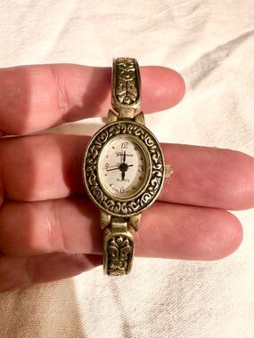 Vintage Geneva Quartz Watch Bangle Bracelet Band Etched Gold-Tone Scroll Design